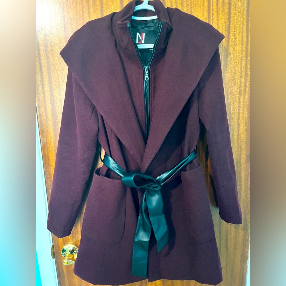 Jeno Neuman Coat w/ Belt
